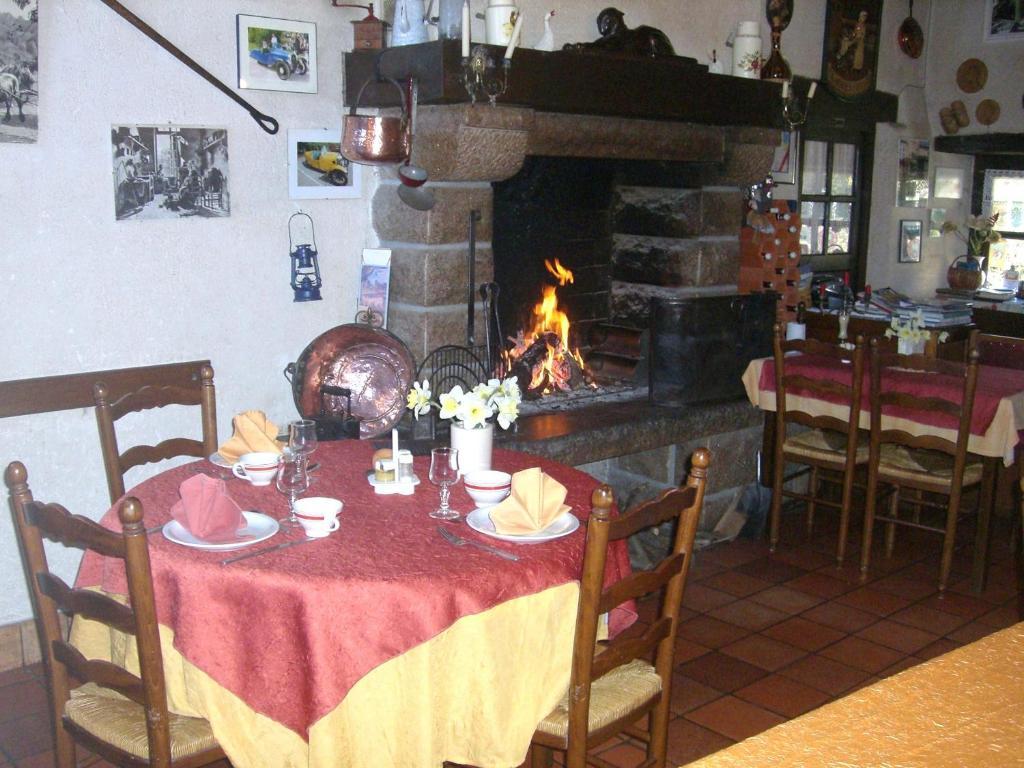 Gites De La Ferme Auberge De Mesauboin Billé Dış mekan fotoğraf